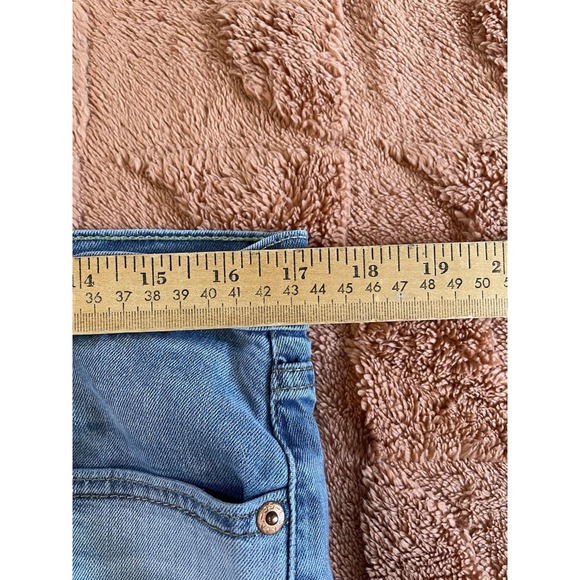 Levis Women's Boyfriend Cropped Jeans Size 30 Distressed Blue Stretch Cuffed - Picture 7 of 8